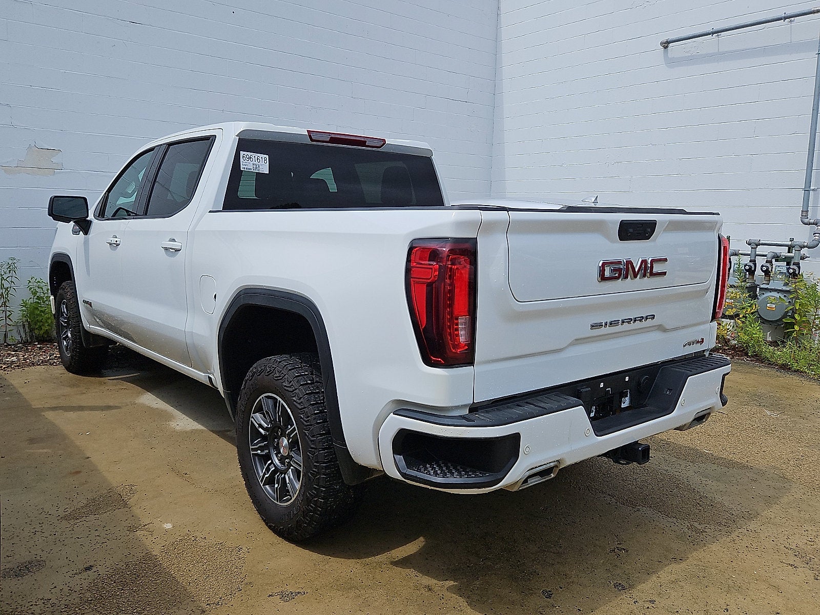 2025 GMC Sierra 1500 AT4