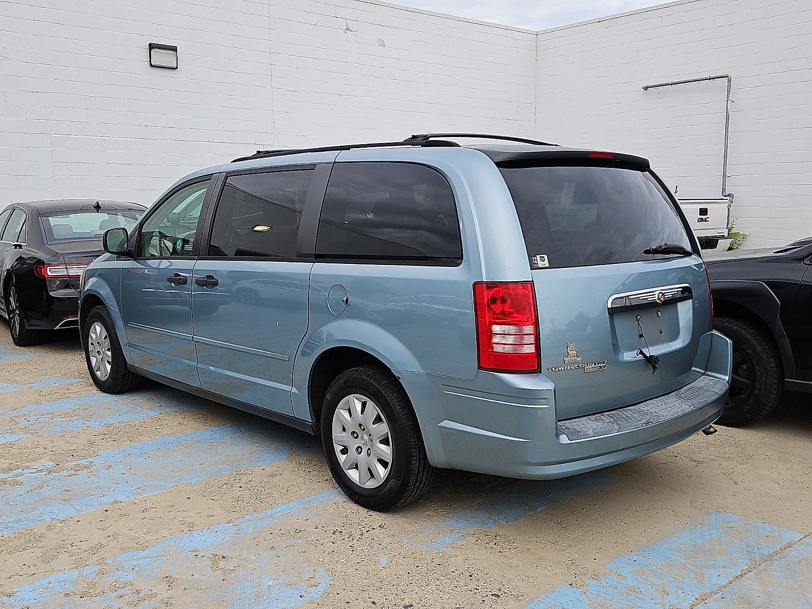 2008 Chrysler Town & Country LX