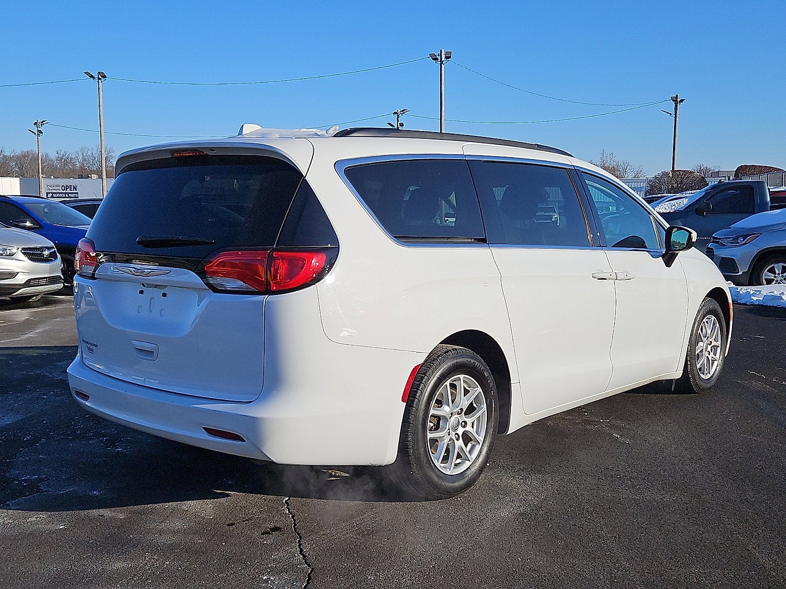 2020 Chrysler Voyager LXI