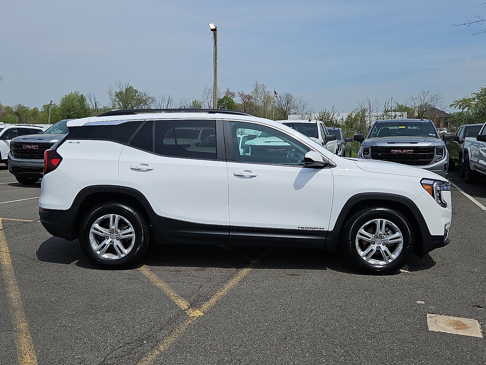 2023 GMC Terrain SLE