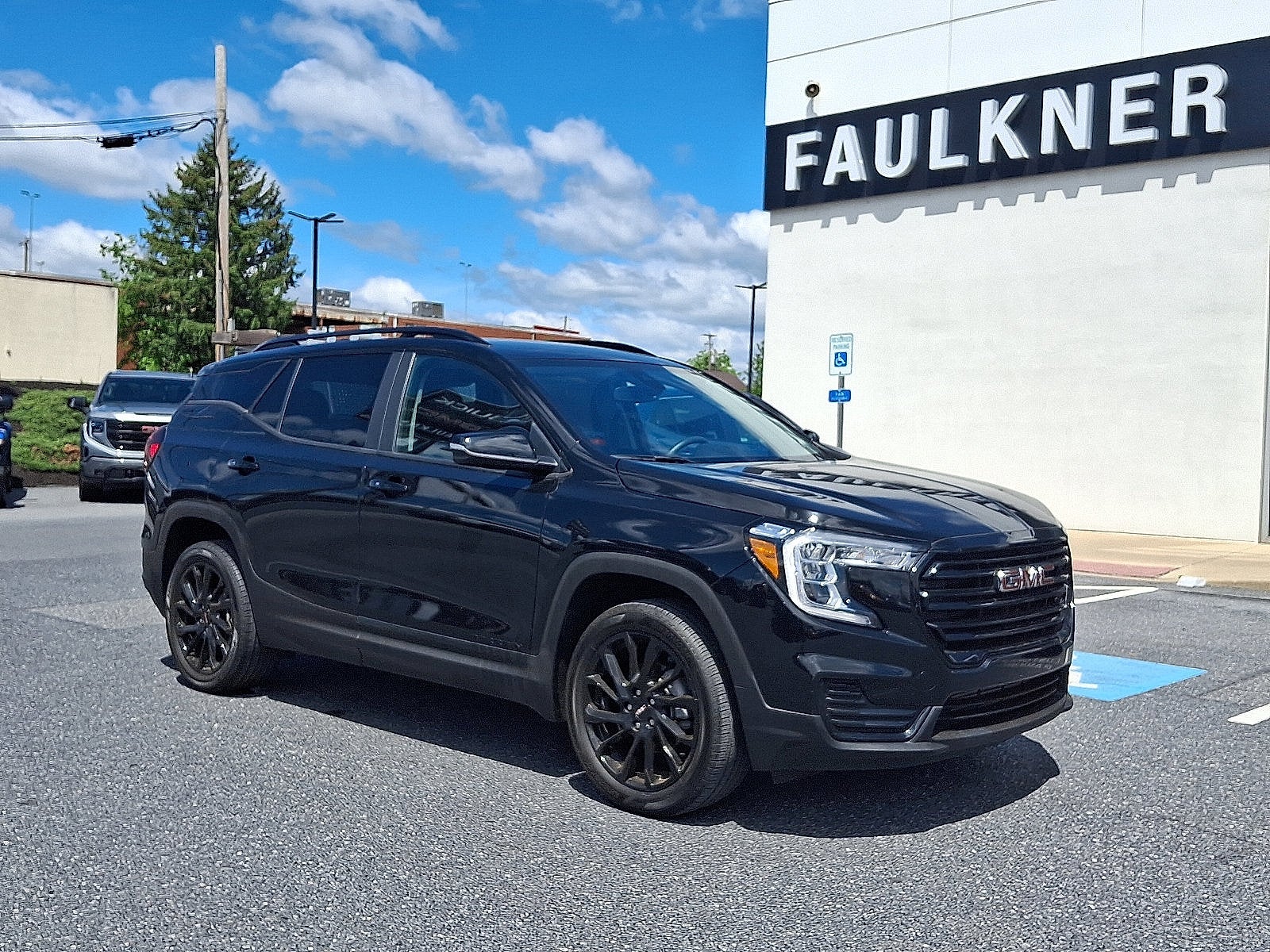2023 GMC Terrain SLE