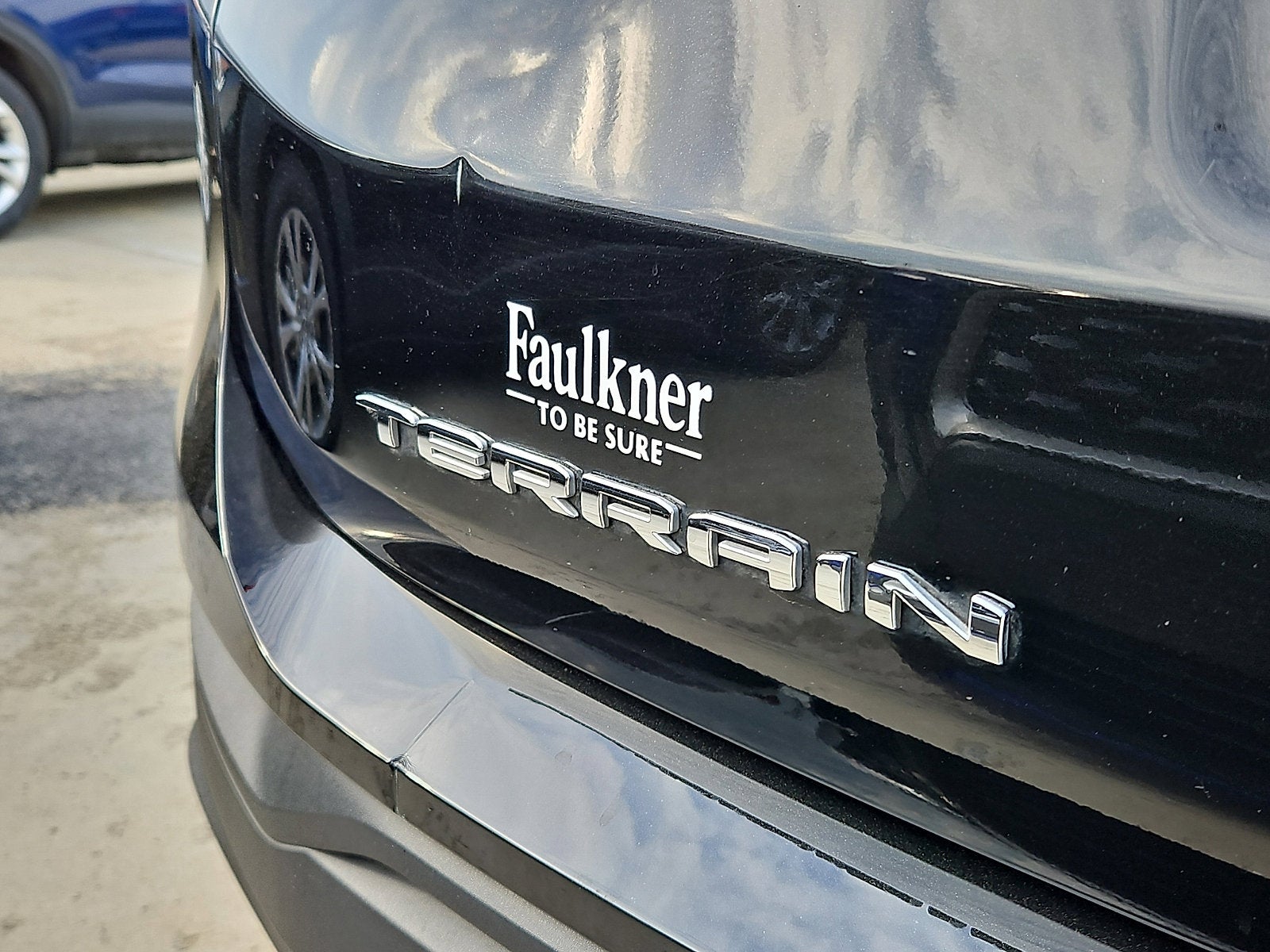 2023 GMC Terrain SLE