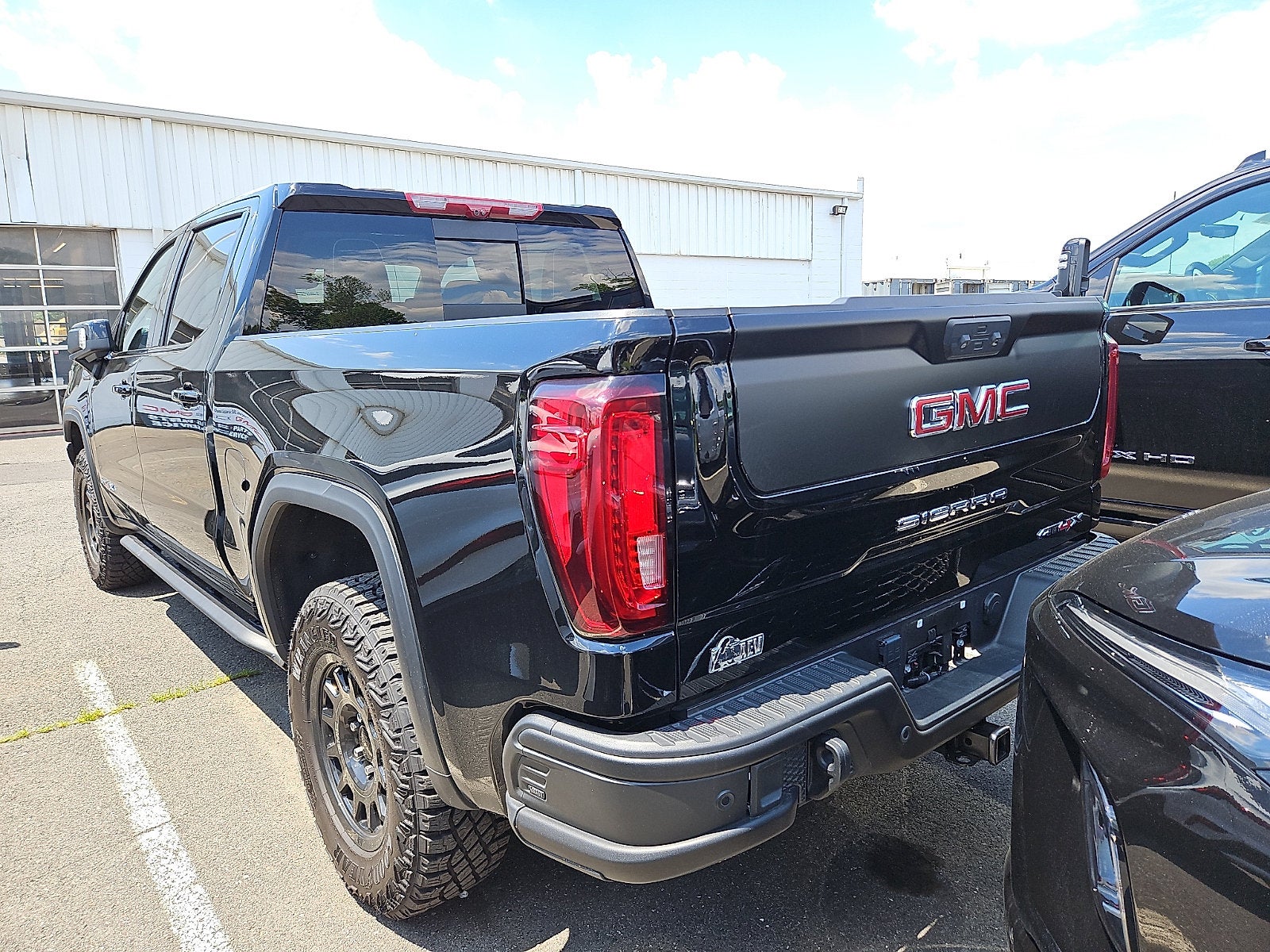 2023 GMC Sierra 1500 AT4X