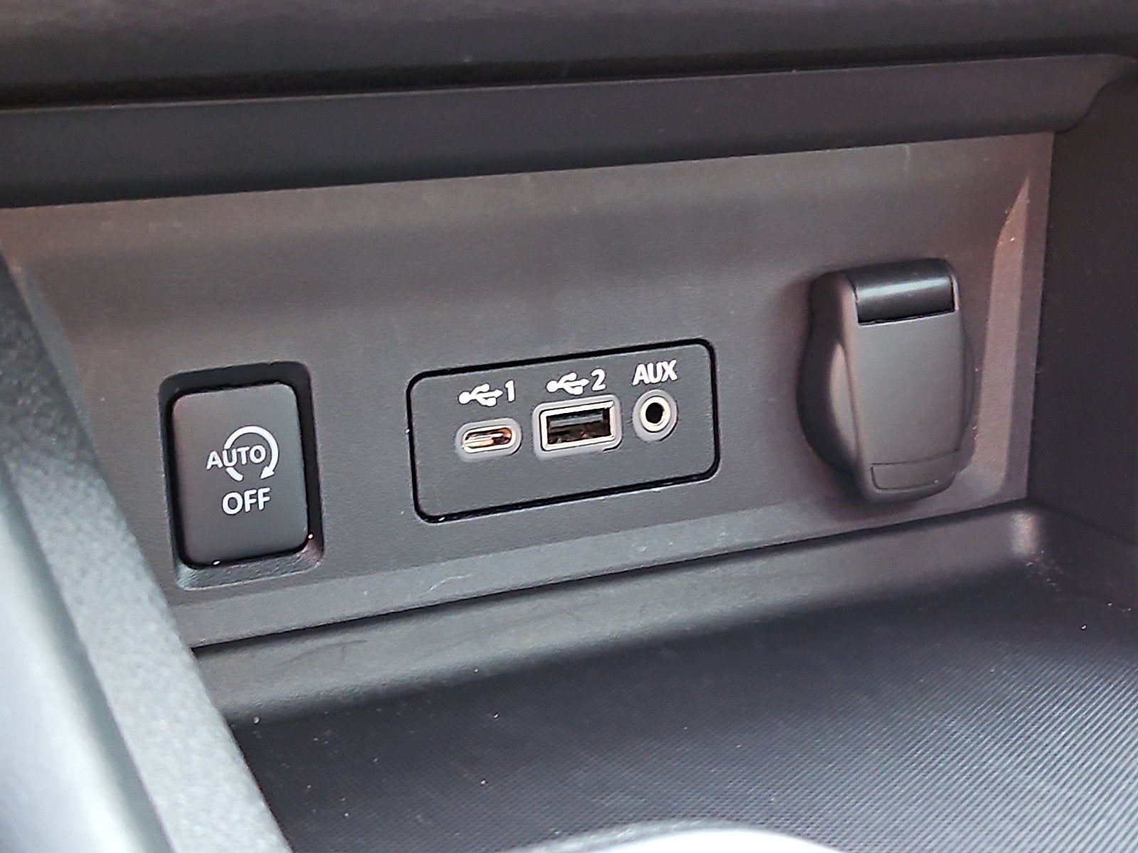 2024 Nissan Sentra SR Xtronic CVT