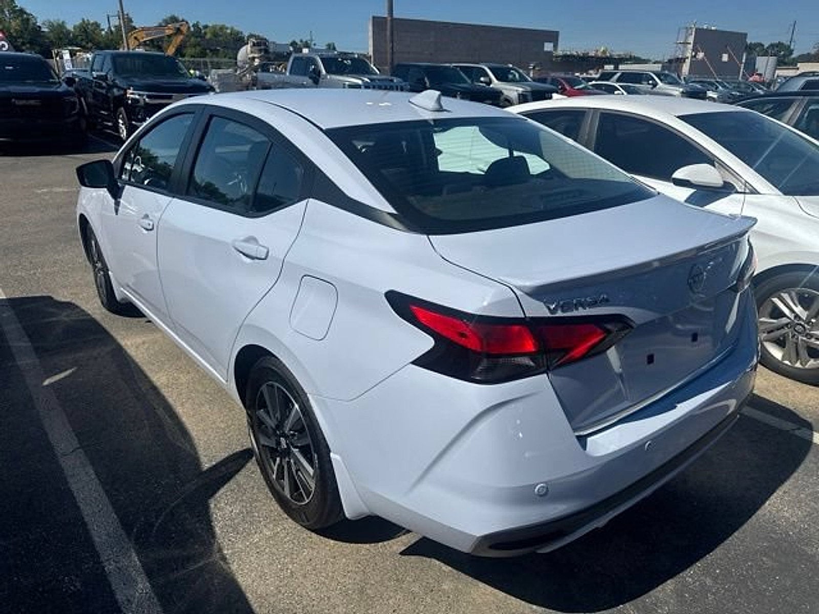 2024 Nissan Versa 1.6 SV