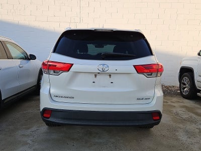 2019 Toyota Highlander SE