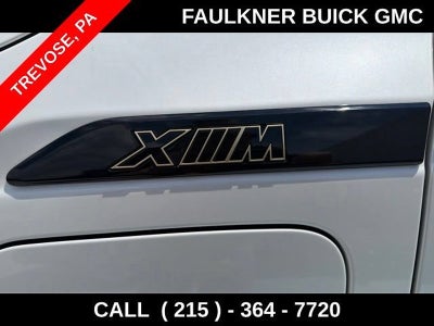 2023 BMW XM Base