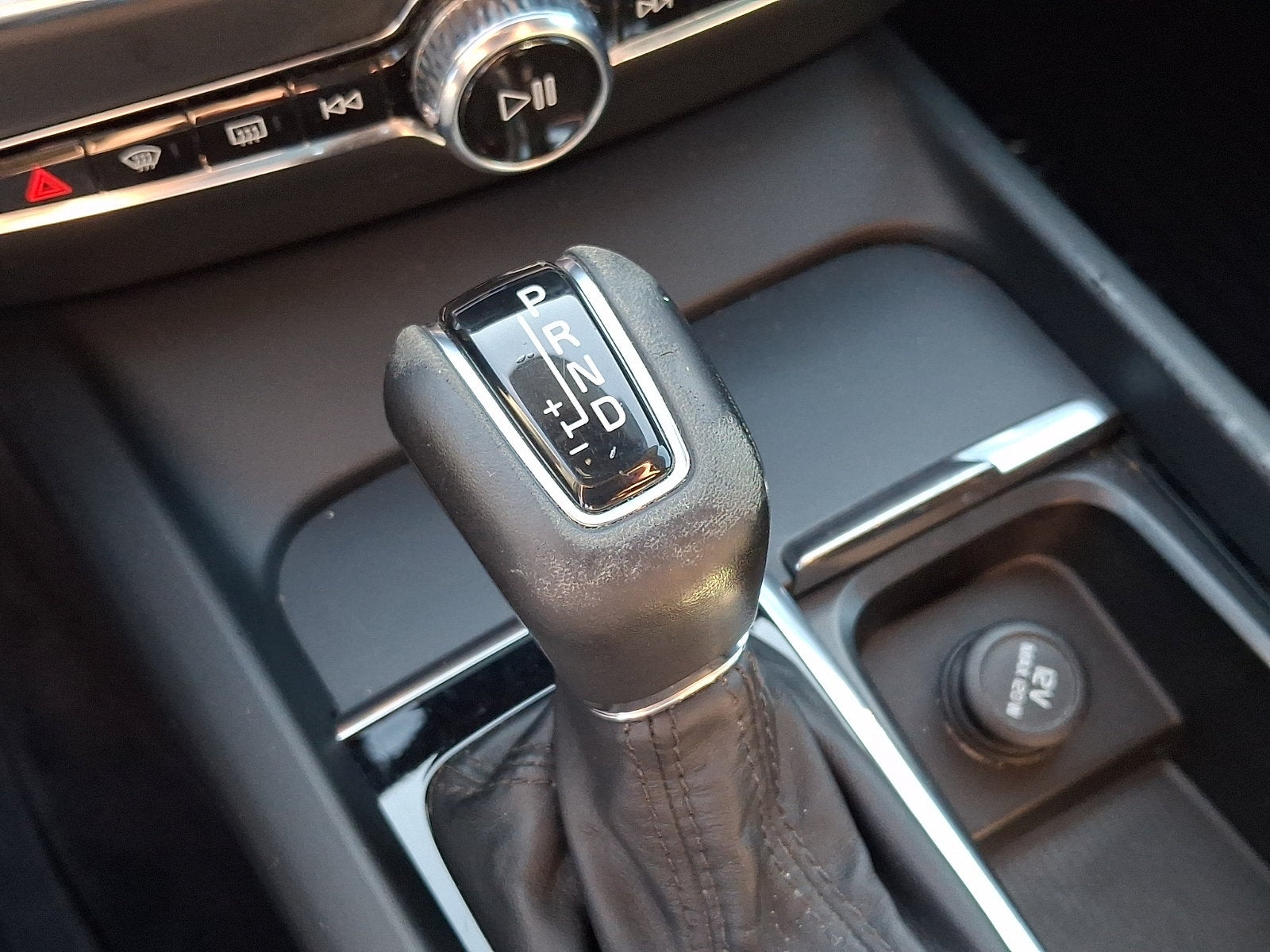2020 Volvo V60 Cross Country T5