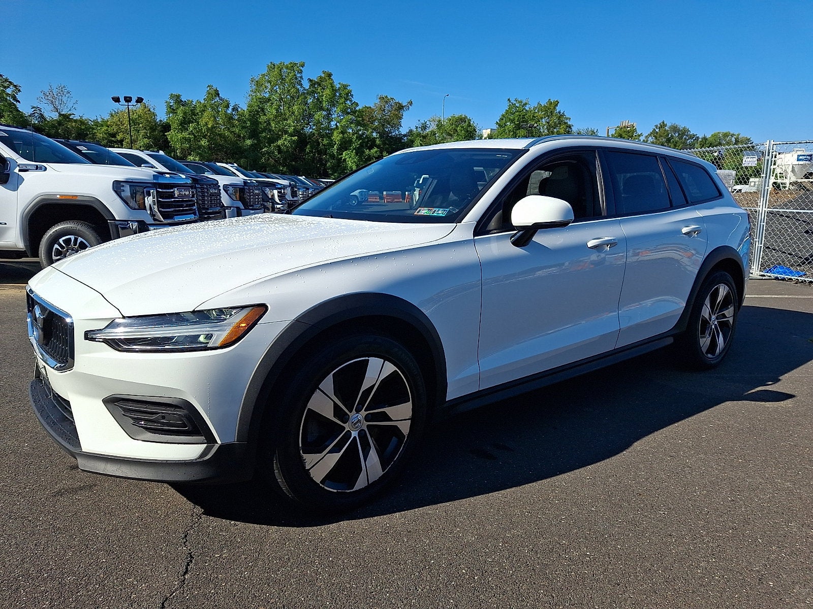 2020 Volvo V60 Cross Country T5