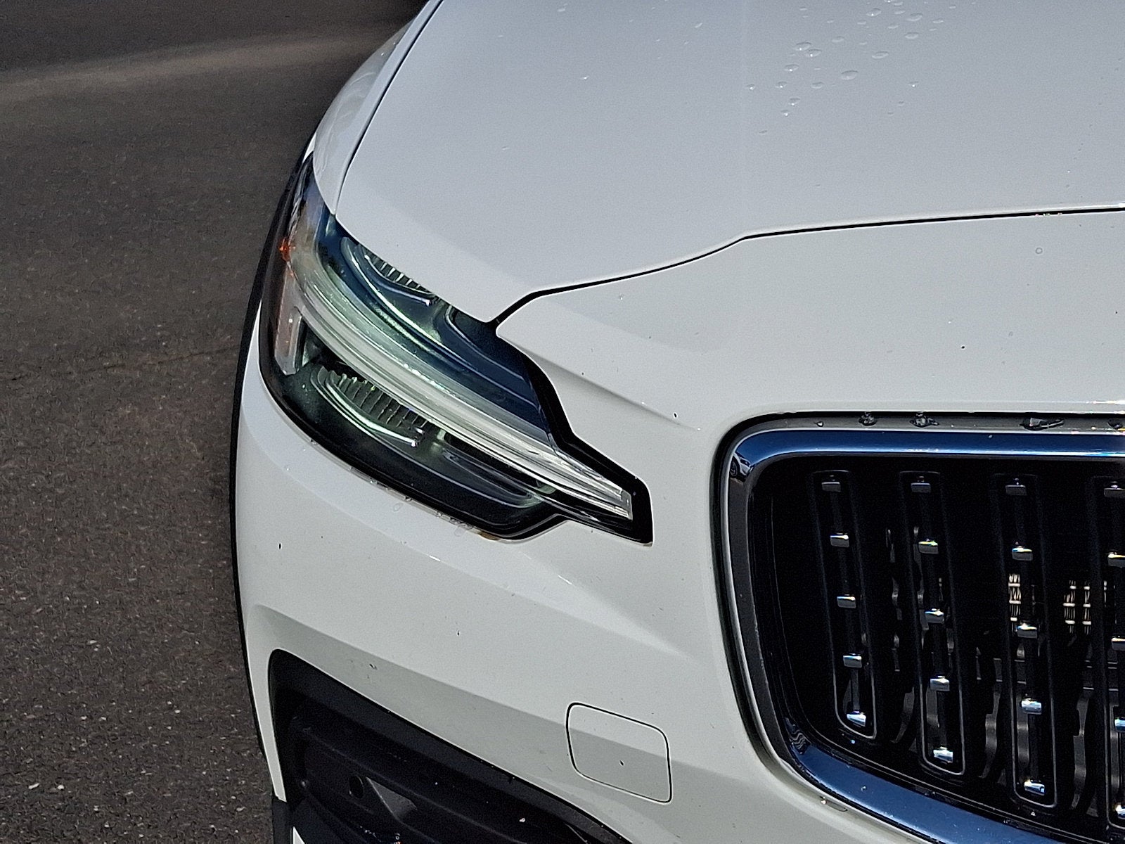 2020 Volvo V60 Cross Country T5