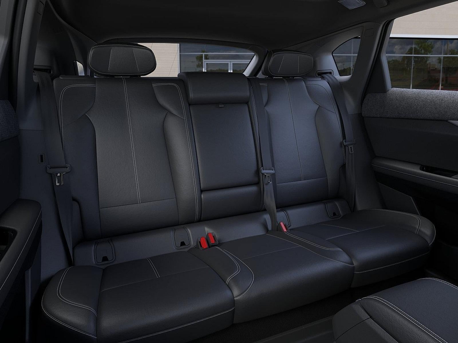 2027 Cadillac OPTIQ 4dr Luxury