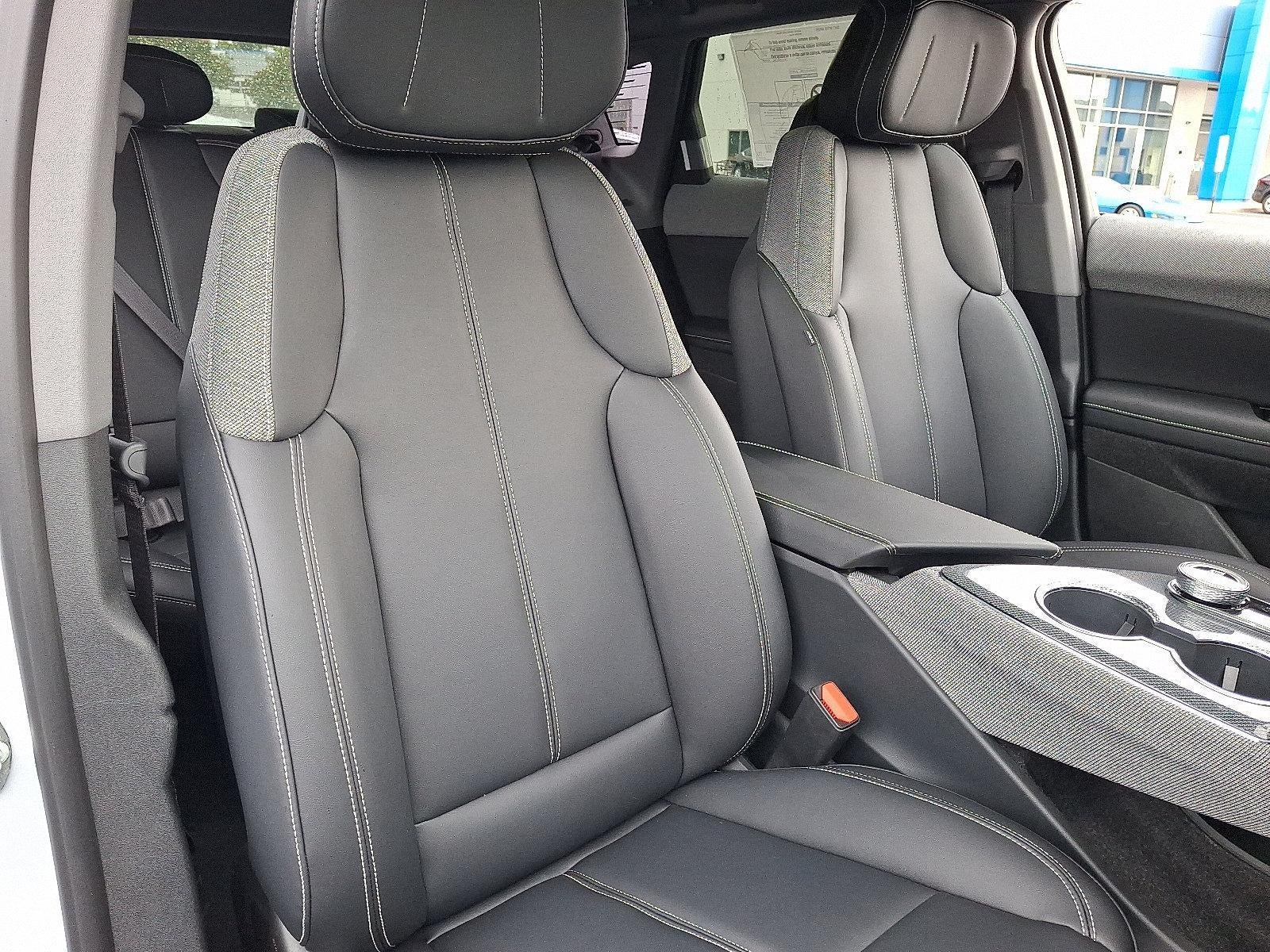 2027 Cadillac OPTIQ 4dr Sport