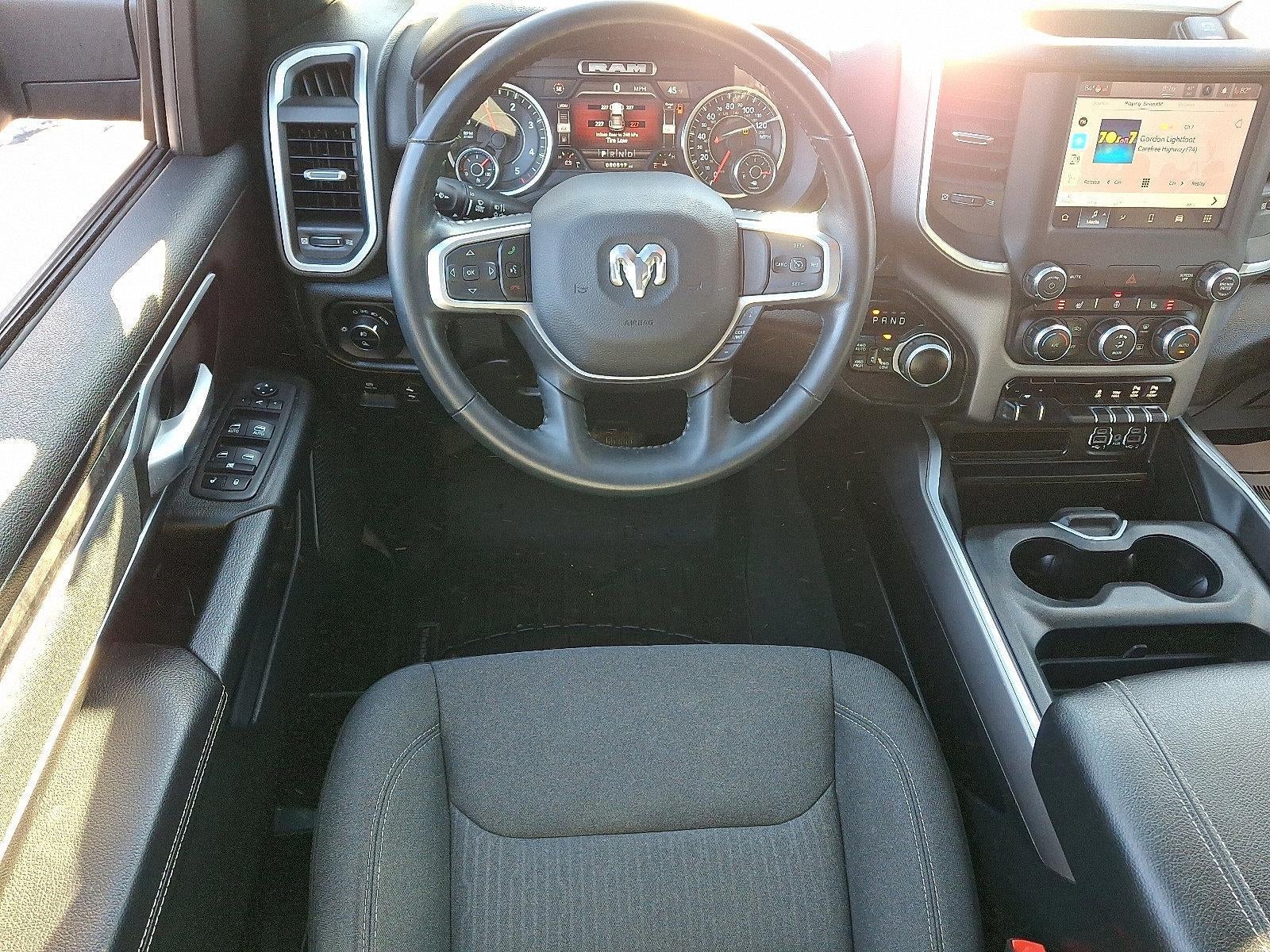 2022 RAM 1500 Big Horn 4x4 Crew Cab 5'7" Box