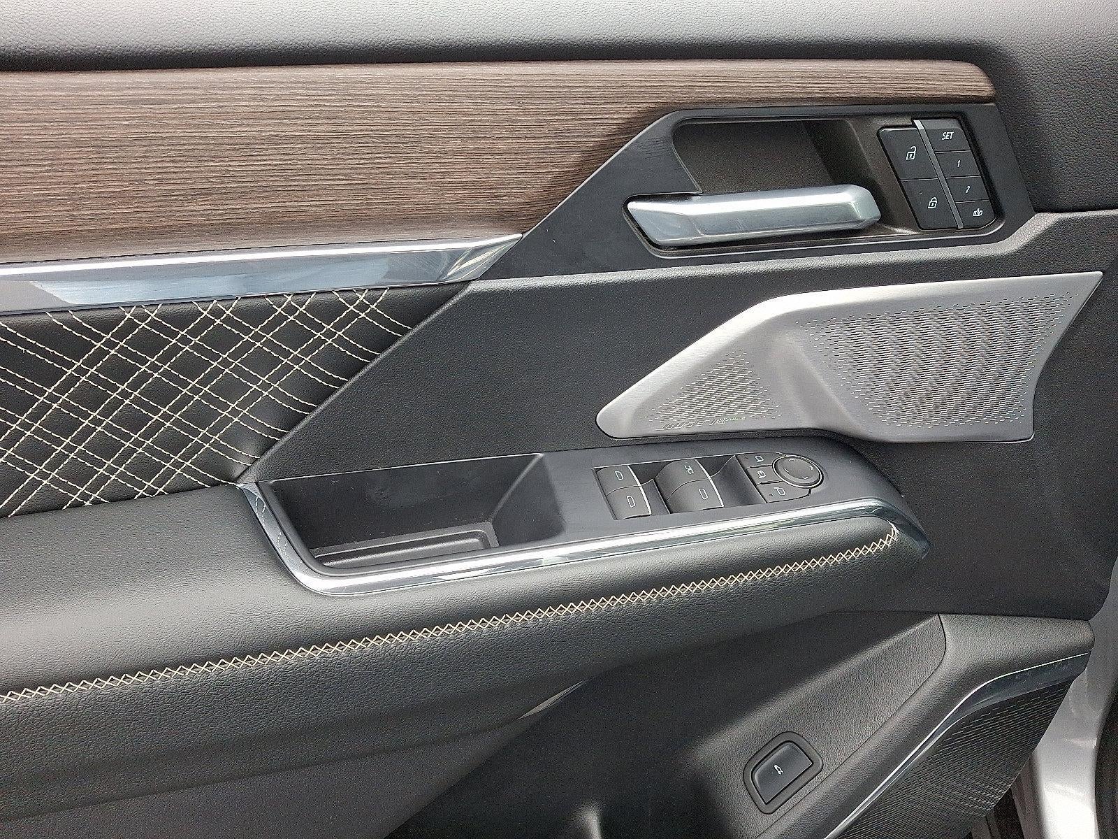 2024 GMC Acadia AWD Denali