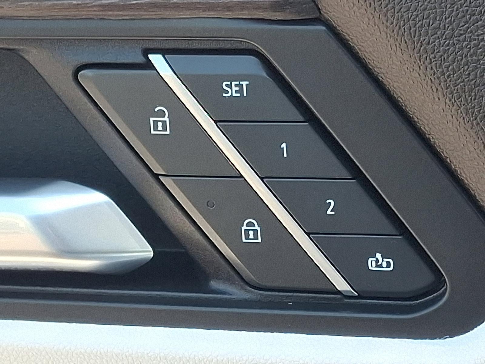 2025 GMC Acadia AWD Denali