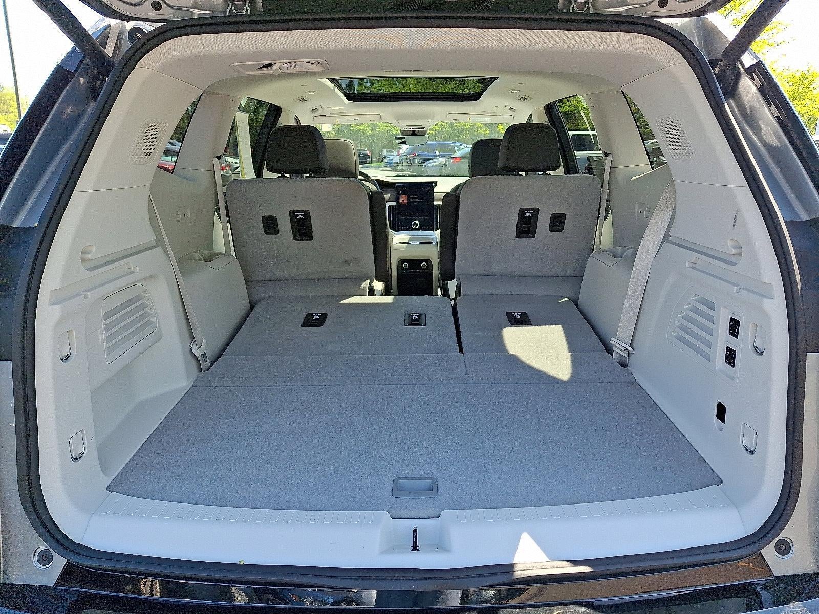 2025 GMC Acadia AWD Denali