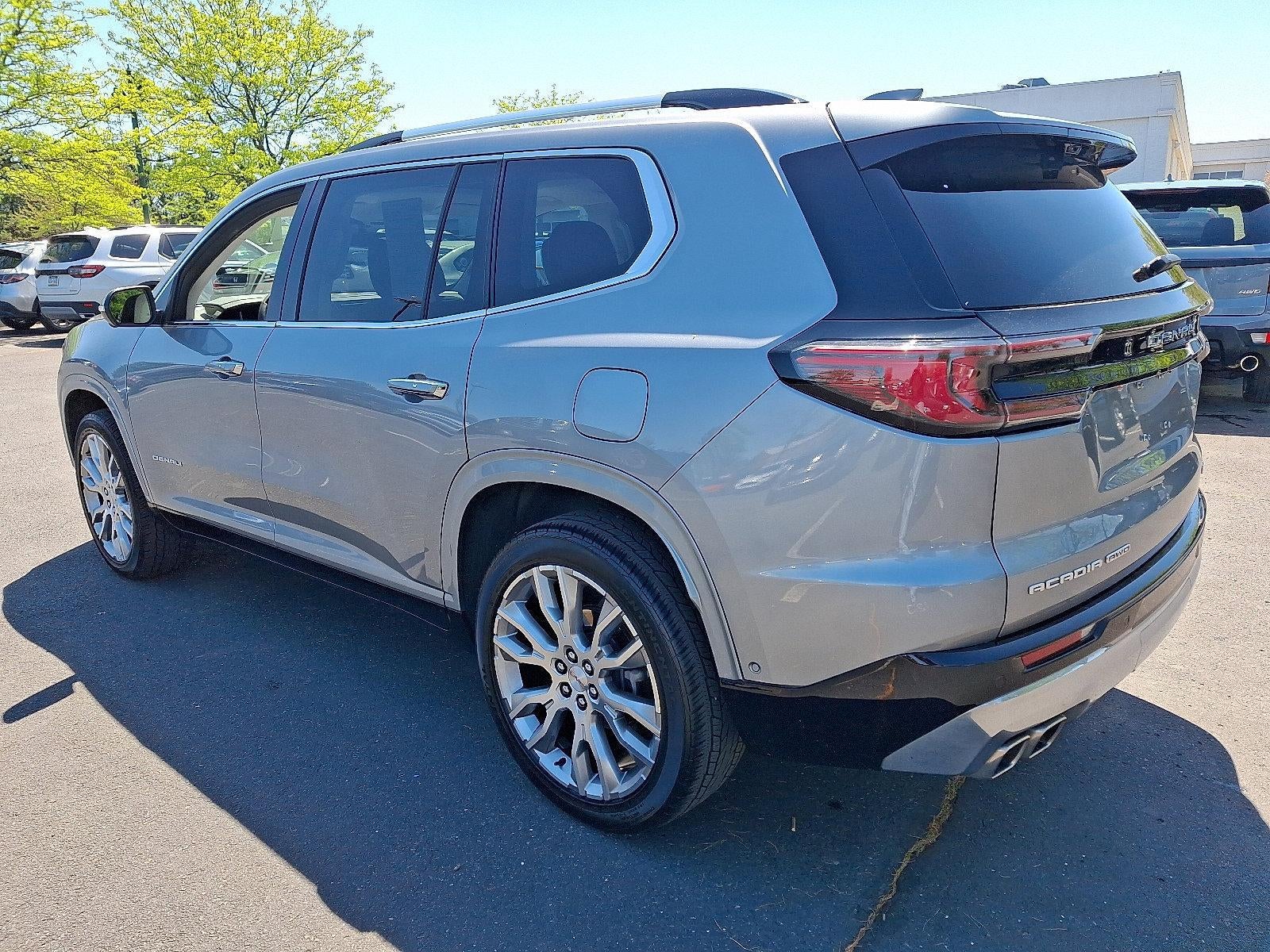 2025 GMC Acadia AWD Denali