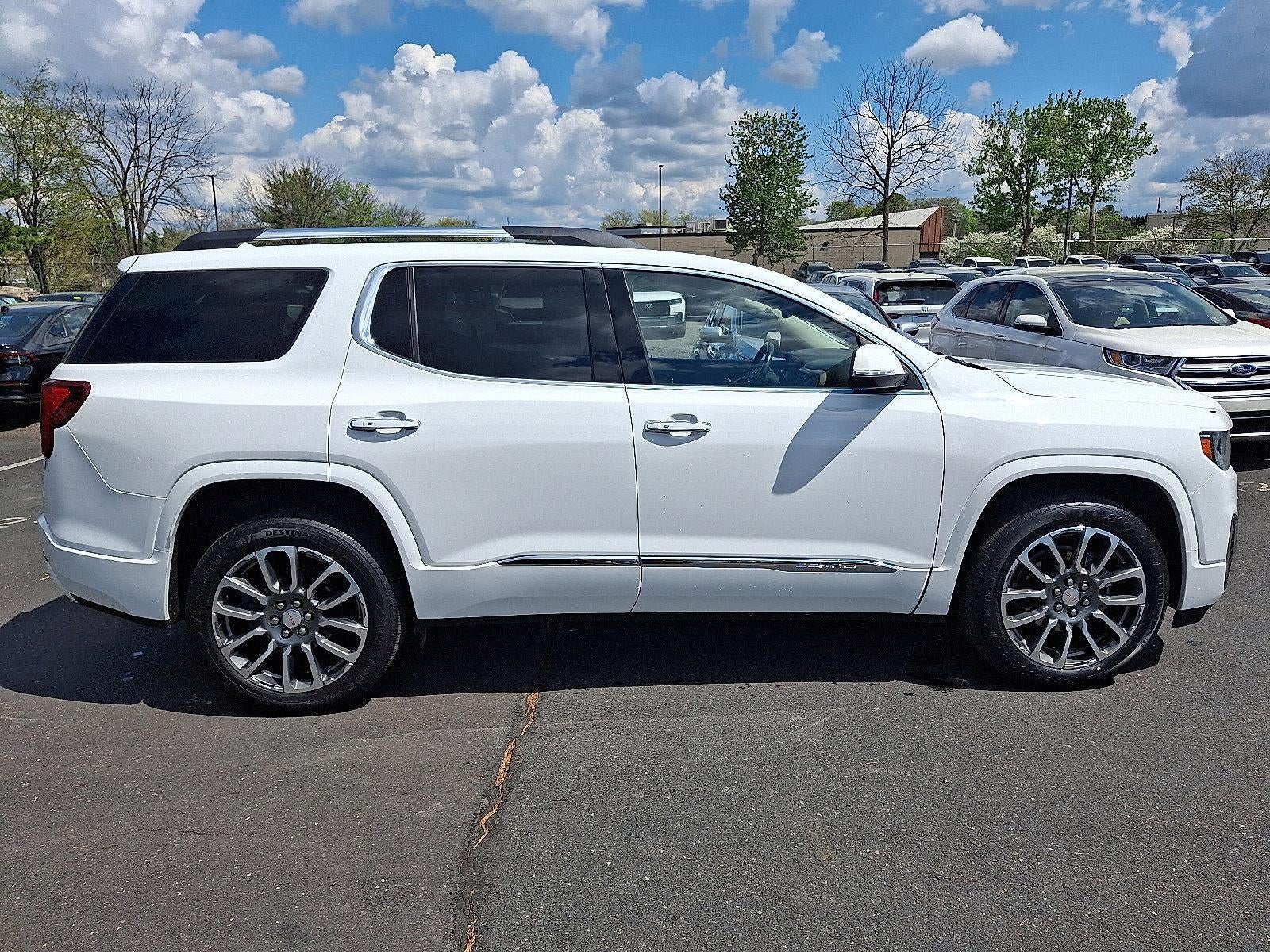 2022 GMC Acadia AWD Denali