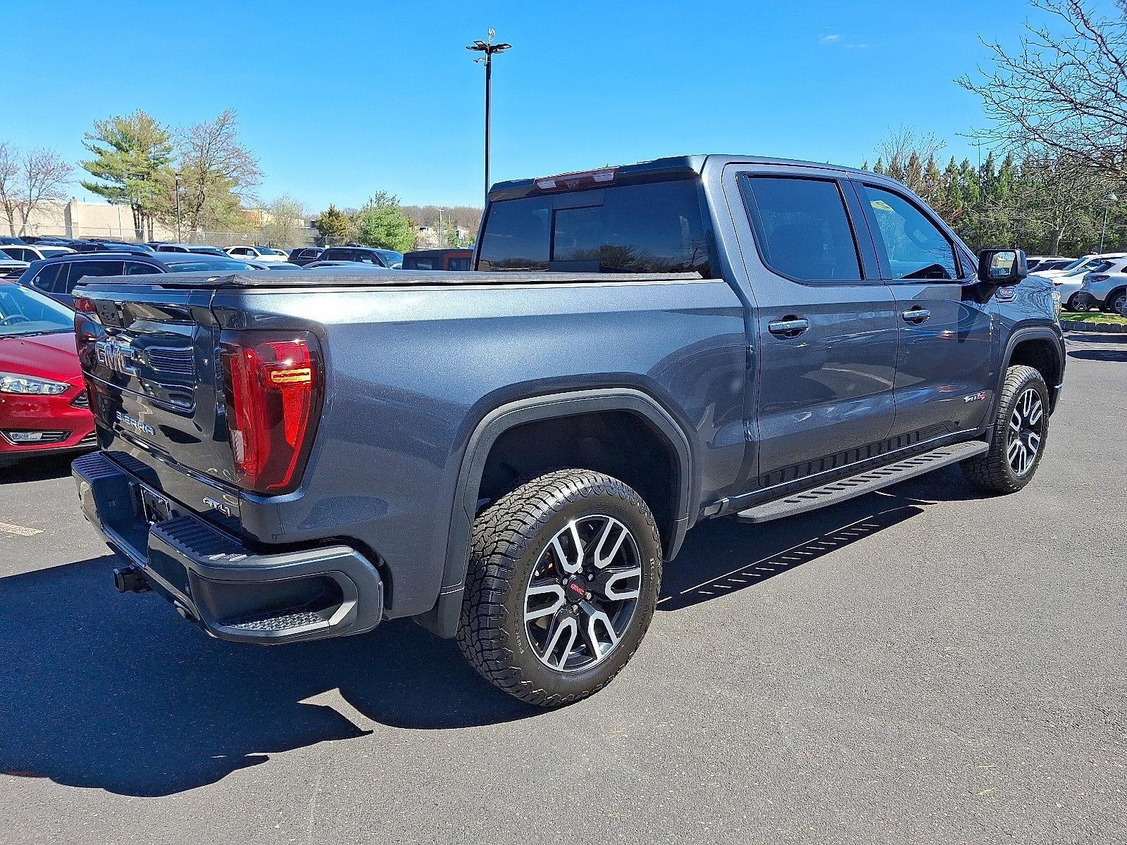 2022 GMC Sierra 1500 Limited Crew Cab Short Box 4-Wheel Drive AT4