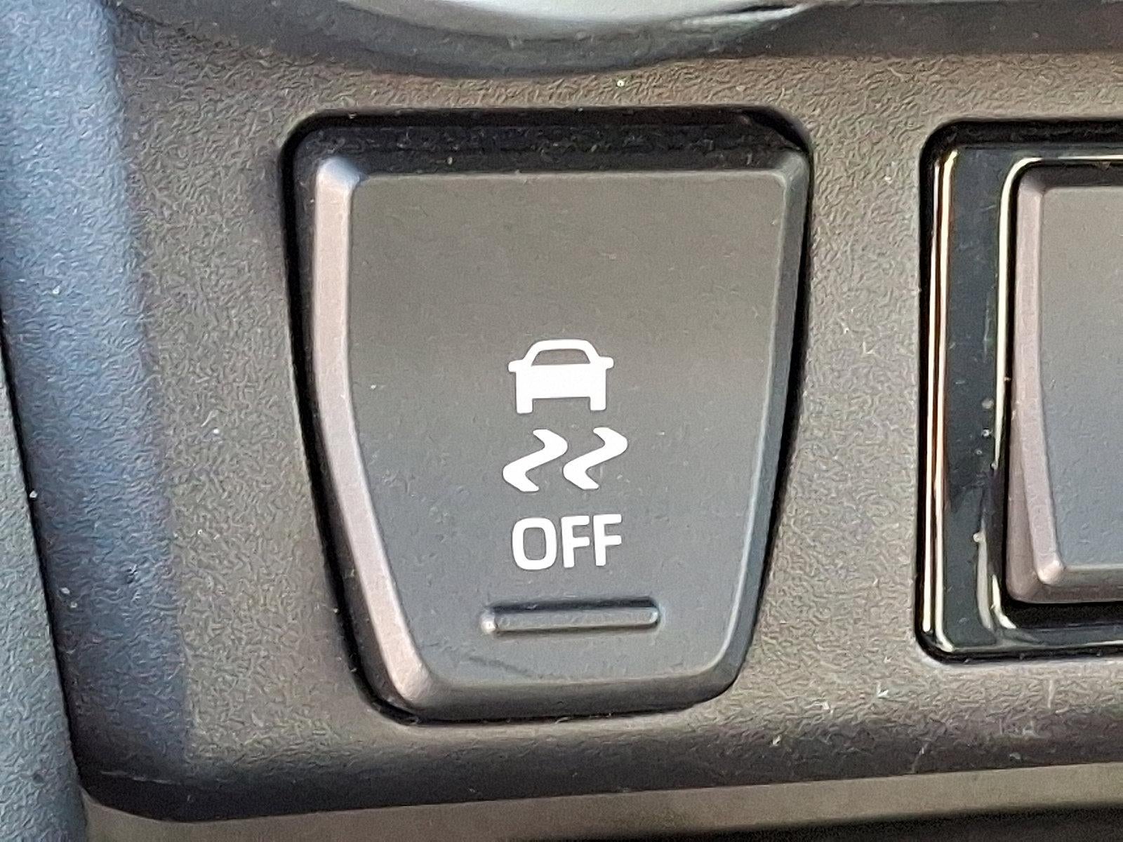 2025 Toyota RAV4 XLE Premium AWD (Natl)