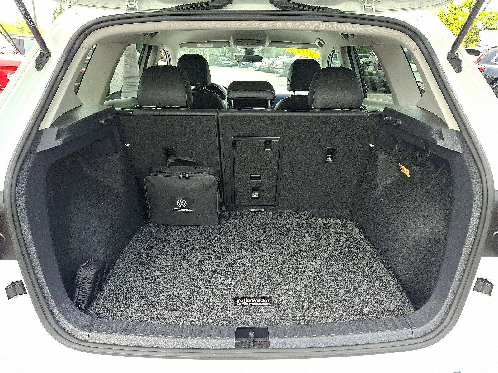 2023 Volkswagen Taos SE 4MOTION