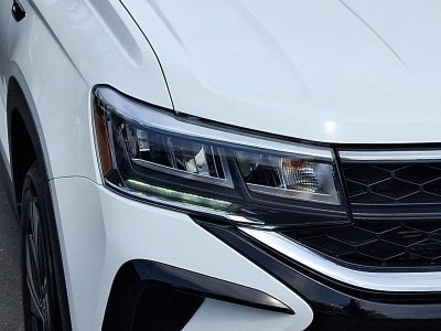 2023 Volkswagen Taos SE 4MOTION