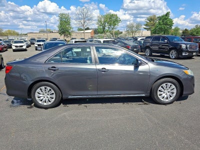 2013 Toyota Camry Hybrid 4dr Sdn LE (Natl)