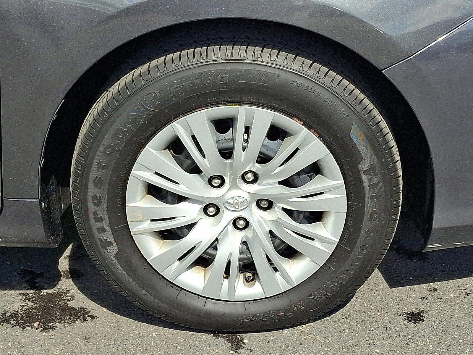 2013 Toyota Camry Hybrid 4dr Sdn LE (Natl)