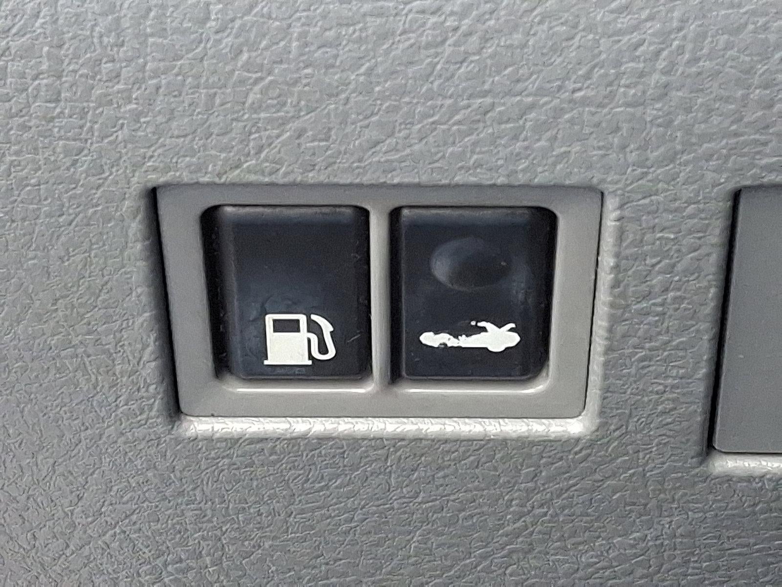 2006 Toyota Avalon 4dr Sdn XL (Natl)