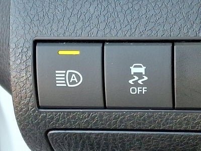 2020 Toyota Camry LE Auto (Natl)