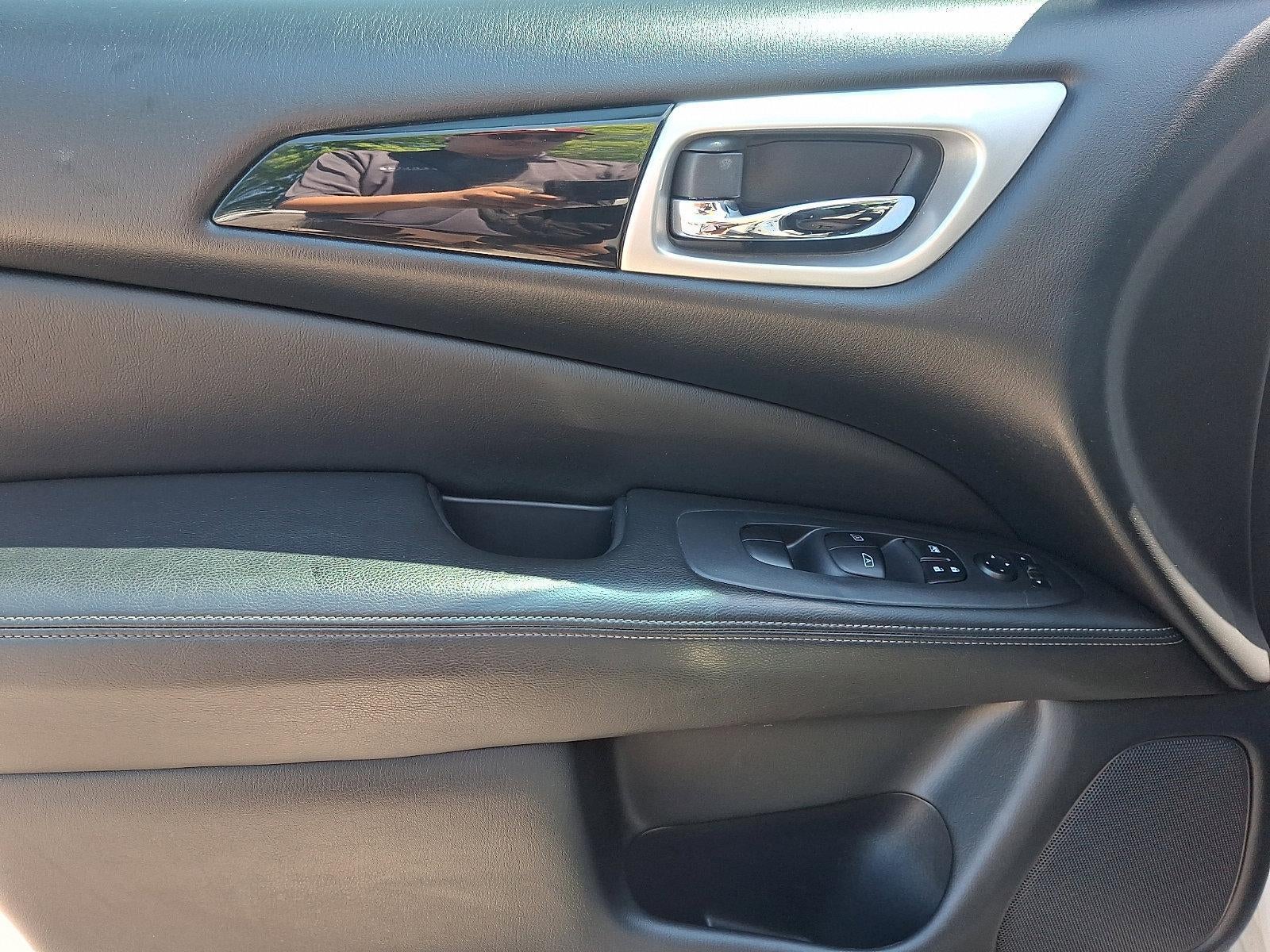 2019 Nissan Pathfinder 4x4 SV