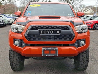 2017 Toyota Tacoma TRD Off Road Double Cab 5' Bed V6 4x4 MT (Natl)