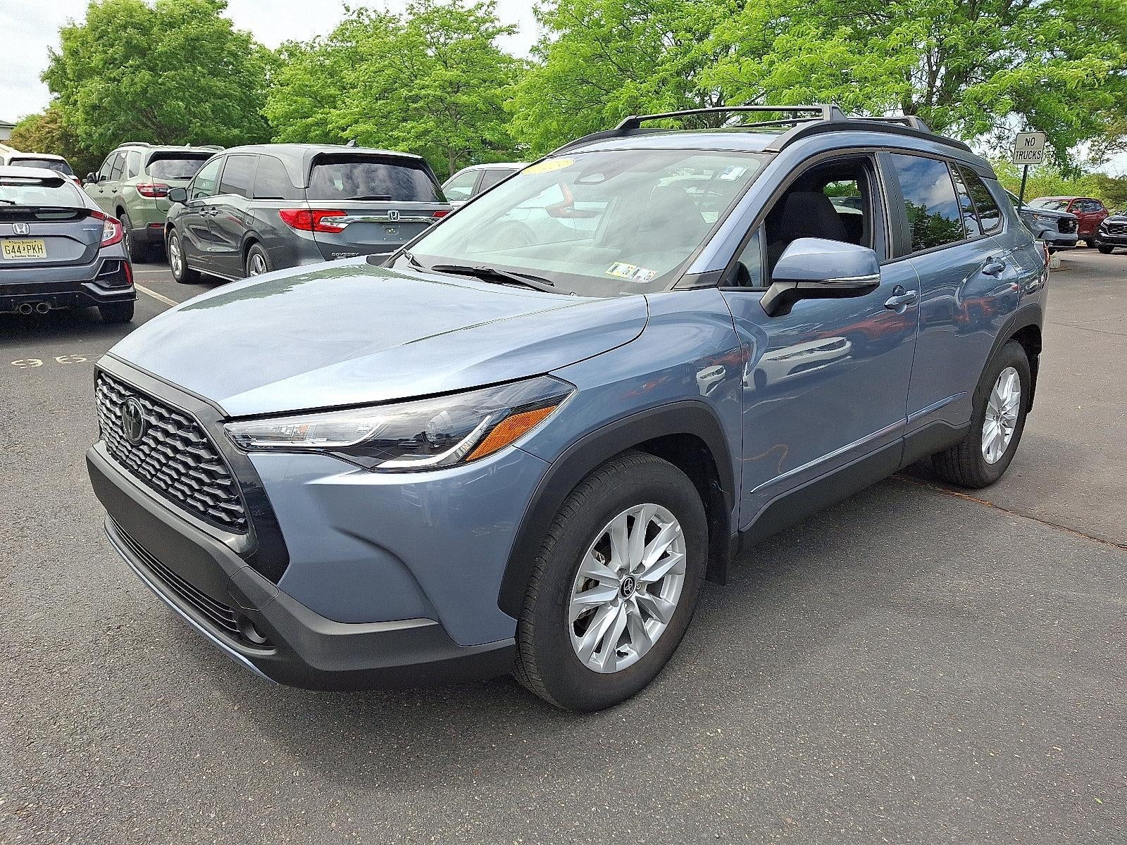 2023 Toyota Corolla Cross LE 4WD (Natl)