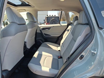 2023 Toyota RAV4 Hybrid XLE Premium AWD (Natl)