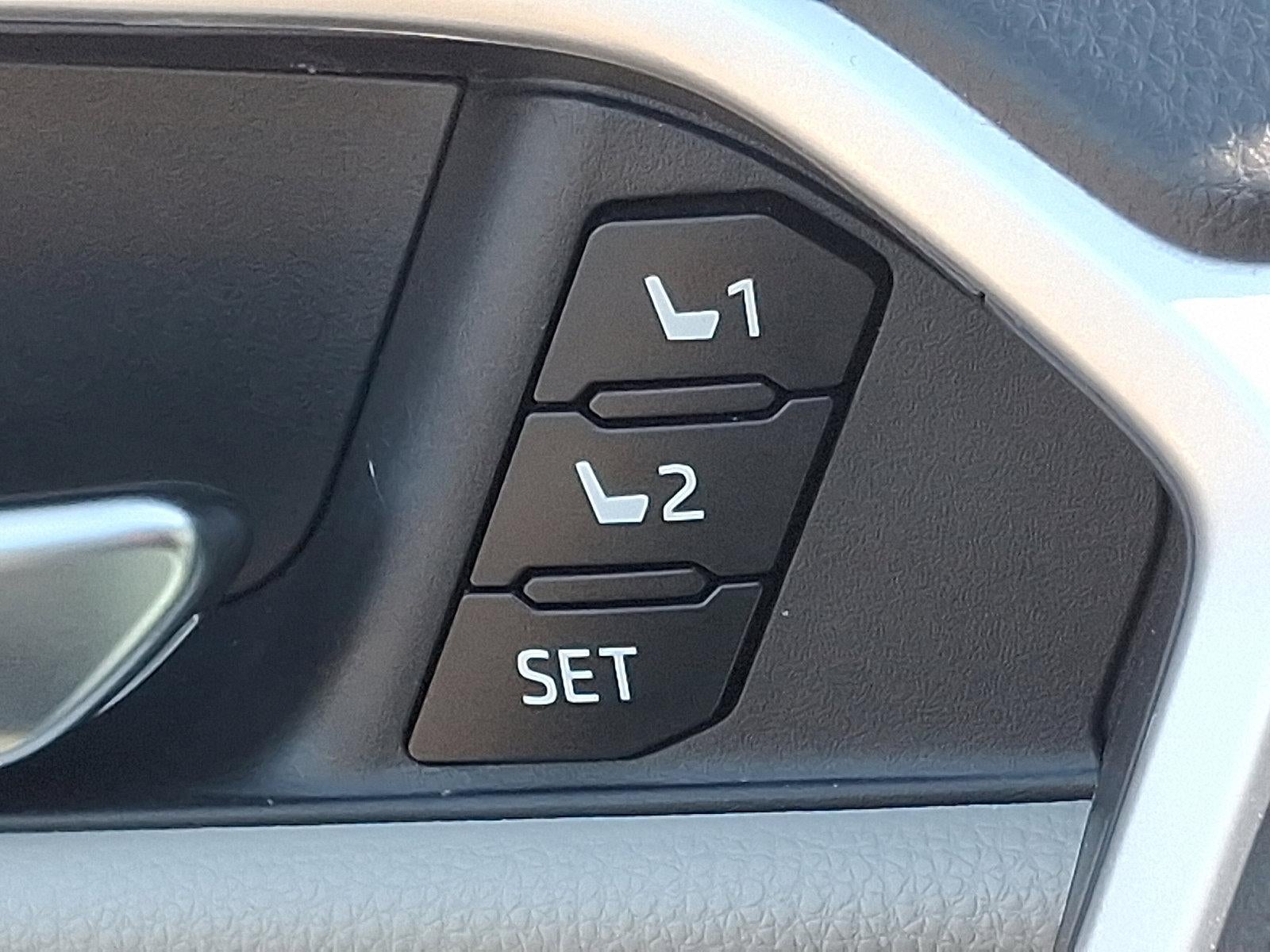 2023 Toyota RAV4 Hybrid XLE Premium AWD (Natl)