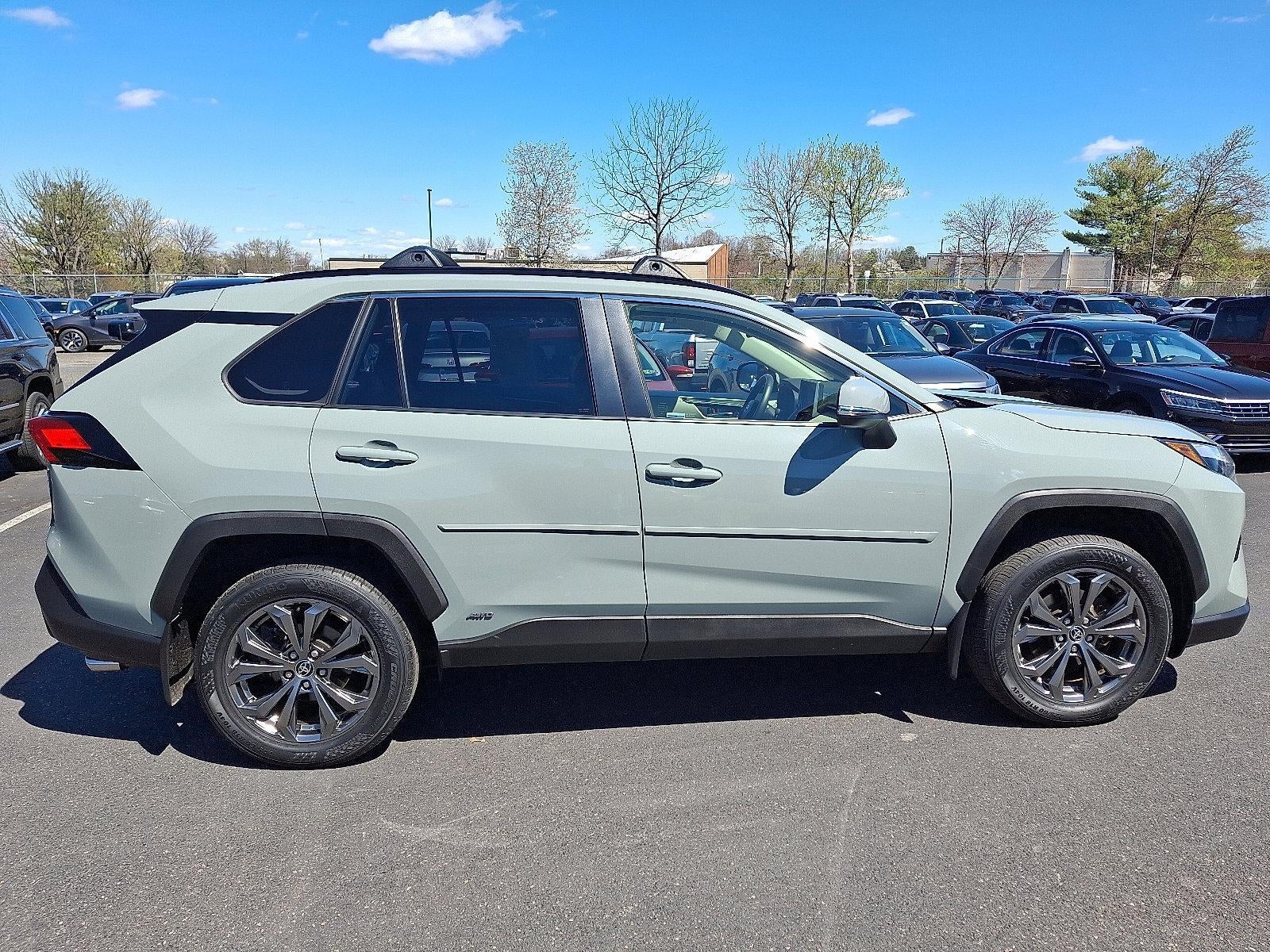 2023 Toyota RAV4 Hybrid XLE Premium AWD (Natl)