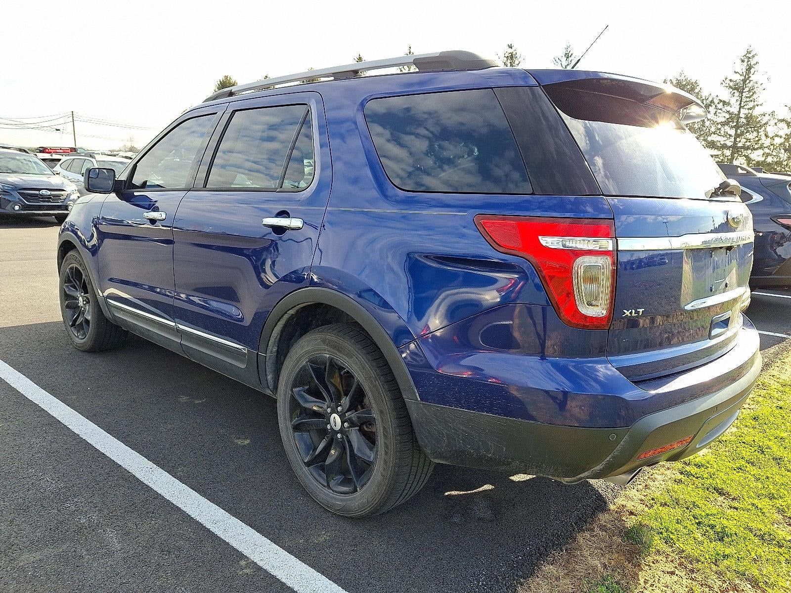 2013 Ford Explorer FWD 4dr XLT