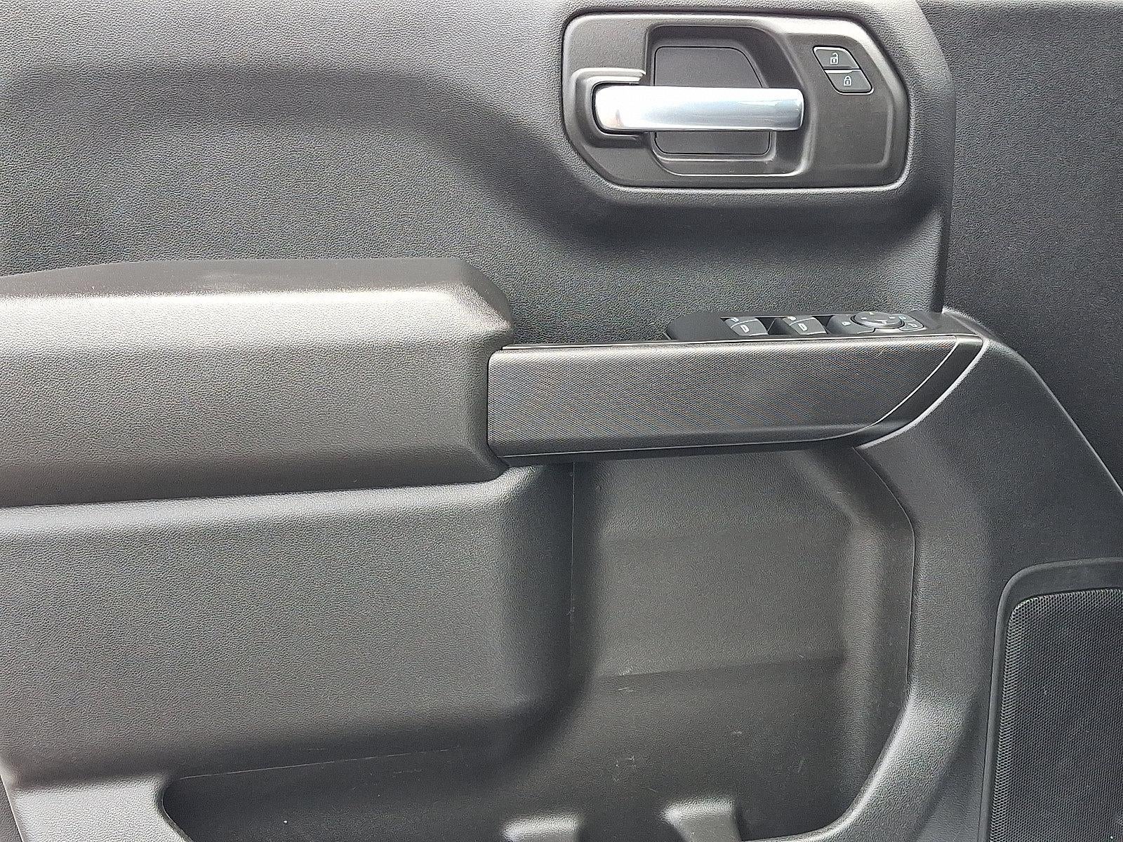 2023 Chevrolet Silverado 1500 Crew Cab Short Box 4-Wheel Drive Custom