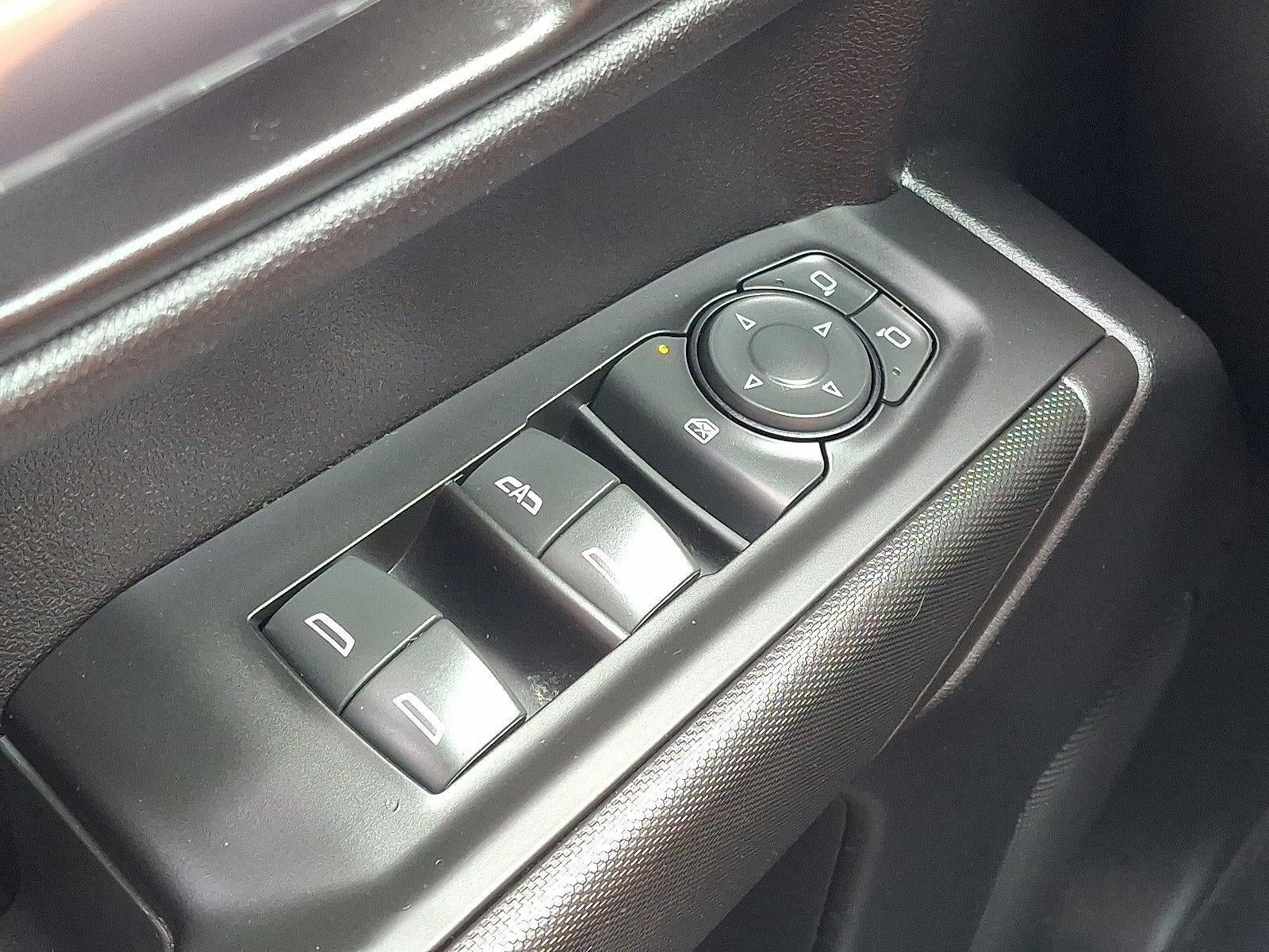 2023 Chevrolet Silverado 1500 Crew Cab Short Box 4-Wheel Drive Custom