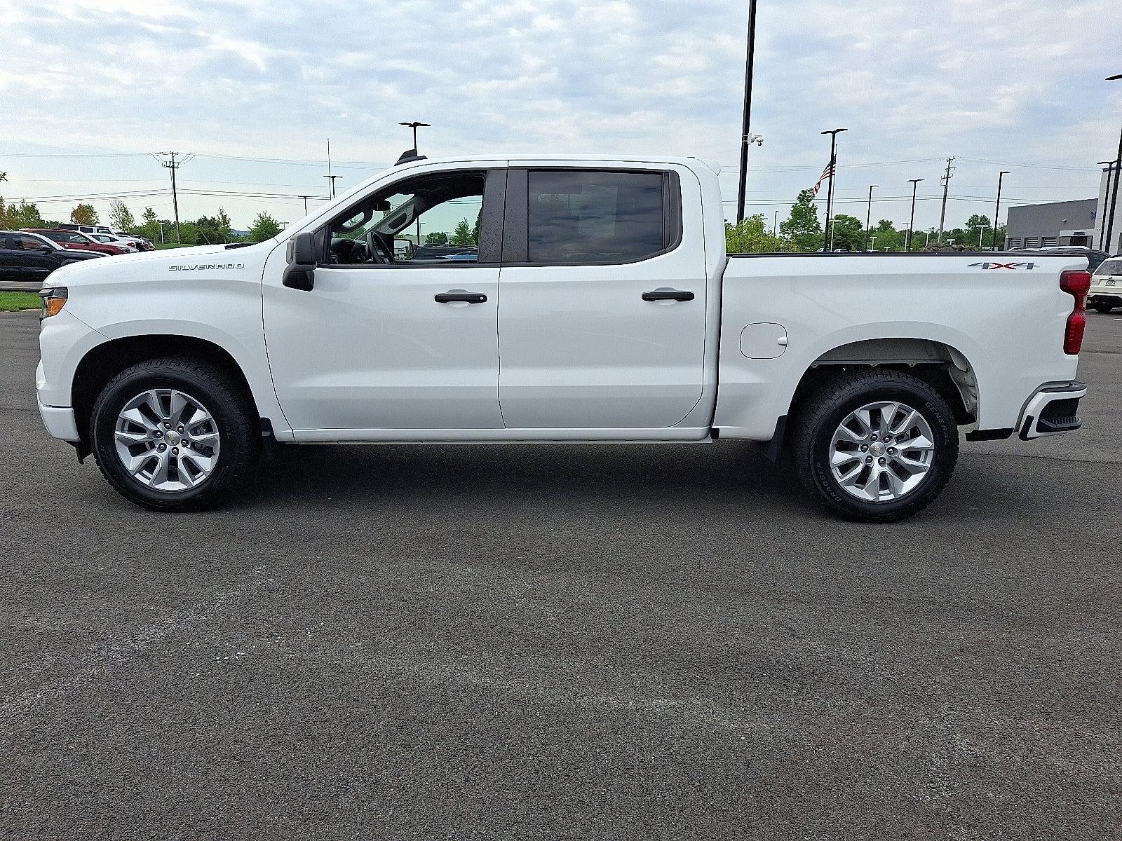 2023 Chevrolet Silverado 1500 Crew Cab Short Box 4-Wheel Drive Custom