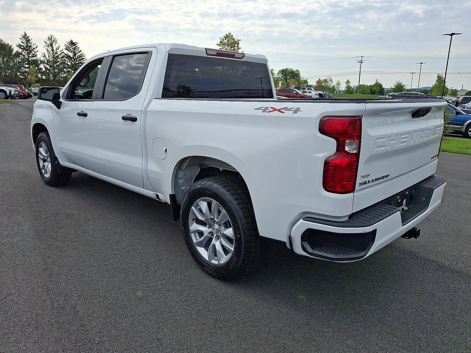 2023 Chevrolet Silverado 1500 Crew Cab Short Box 4-Wheel Drive Custom