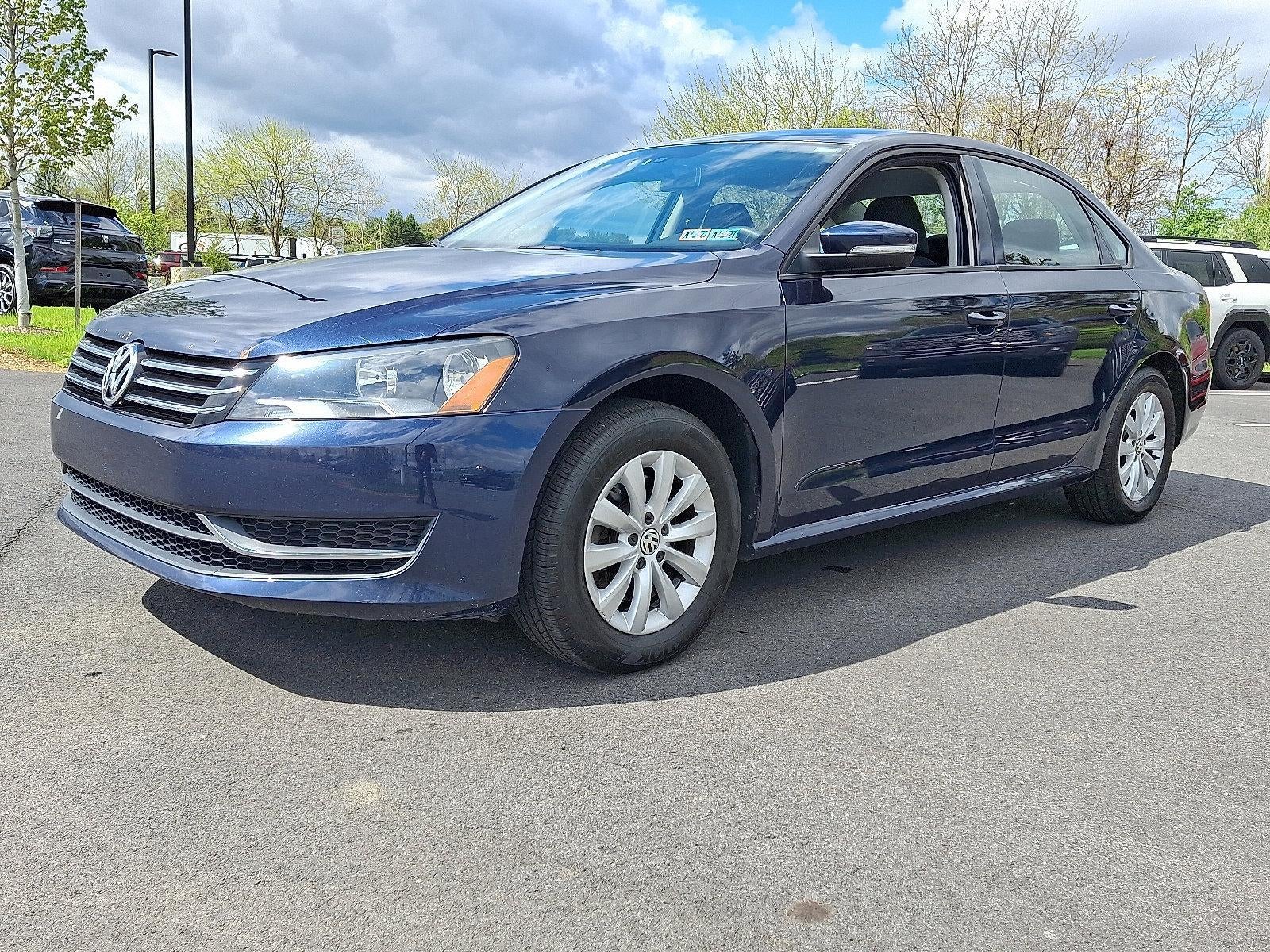 2013 Volkswagen Passat 4dr Sdn 2.5L Auto S w/Appearance PZEV *Ltd Avail*