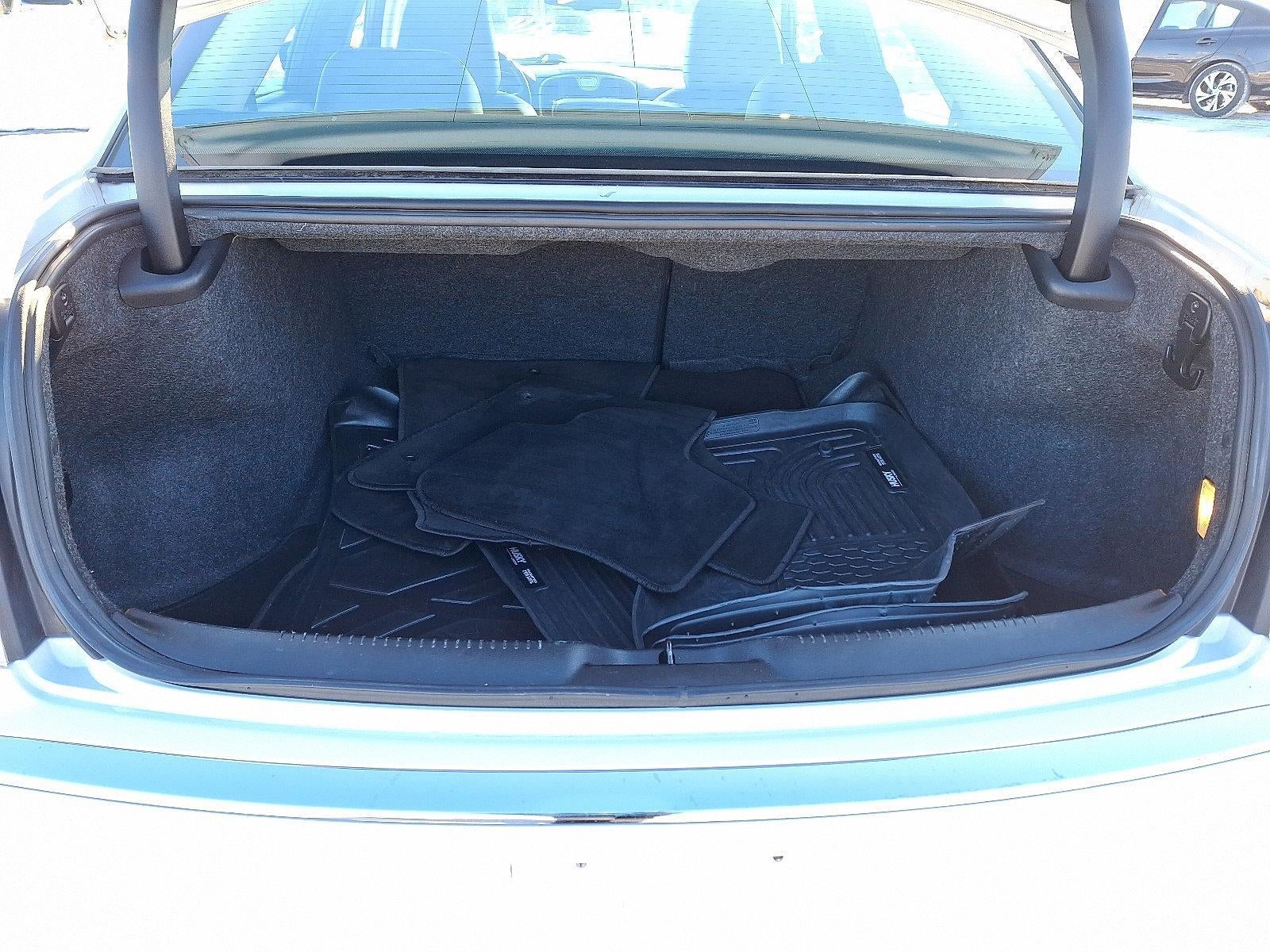 2019 Chrysler 300 Limited RWD