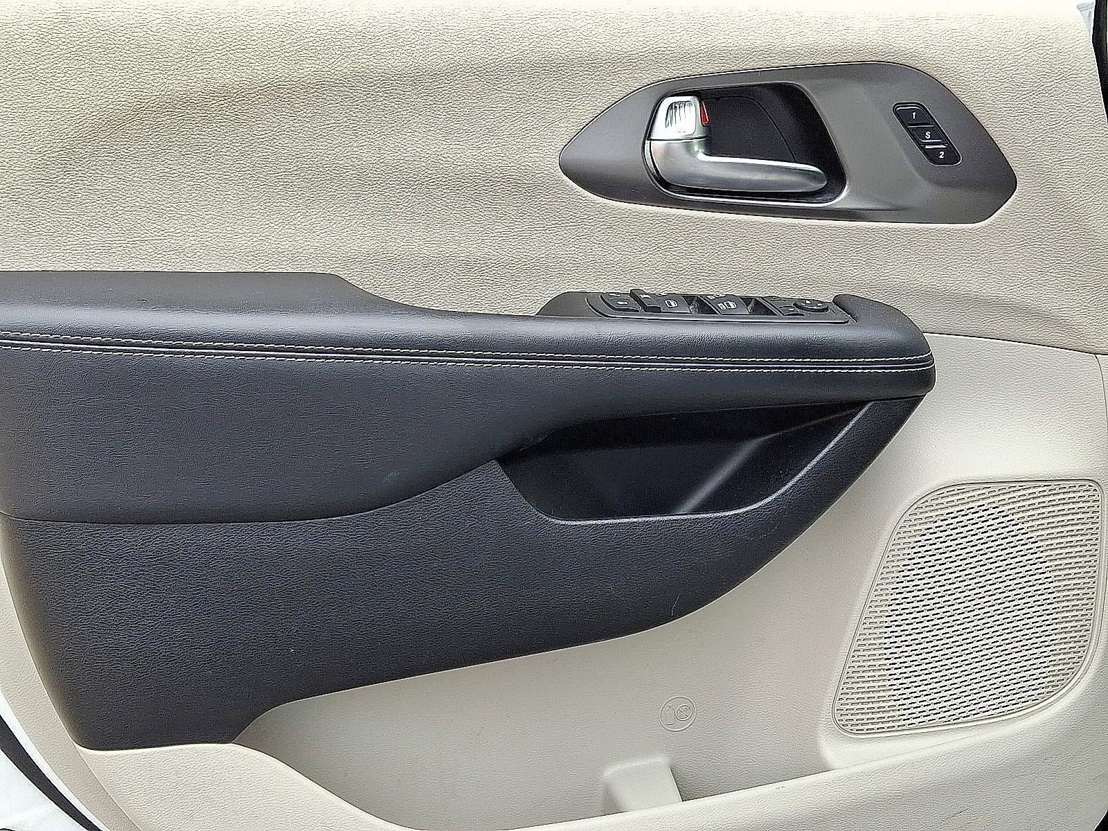 2023 Chrysler Pacifica Touring L FWD