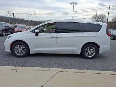 2023 Chrysler Pacifica Touring L FWD