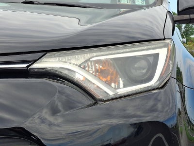 2017 Toyota RAV4 LE AWD (Natl)