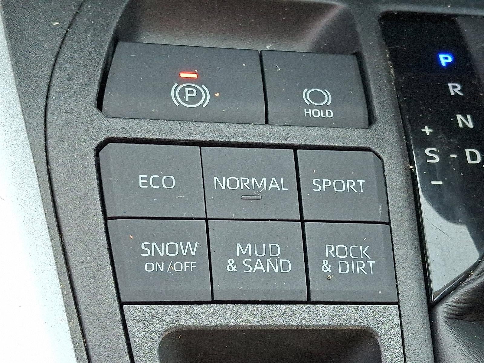 2020 Toyota RAV4 XLE AWD (Natl)