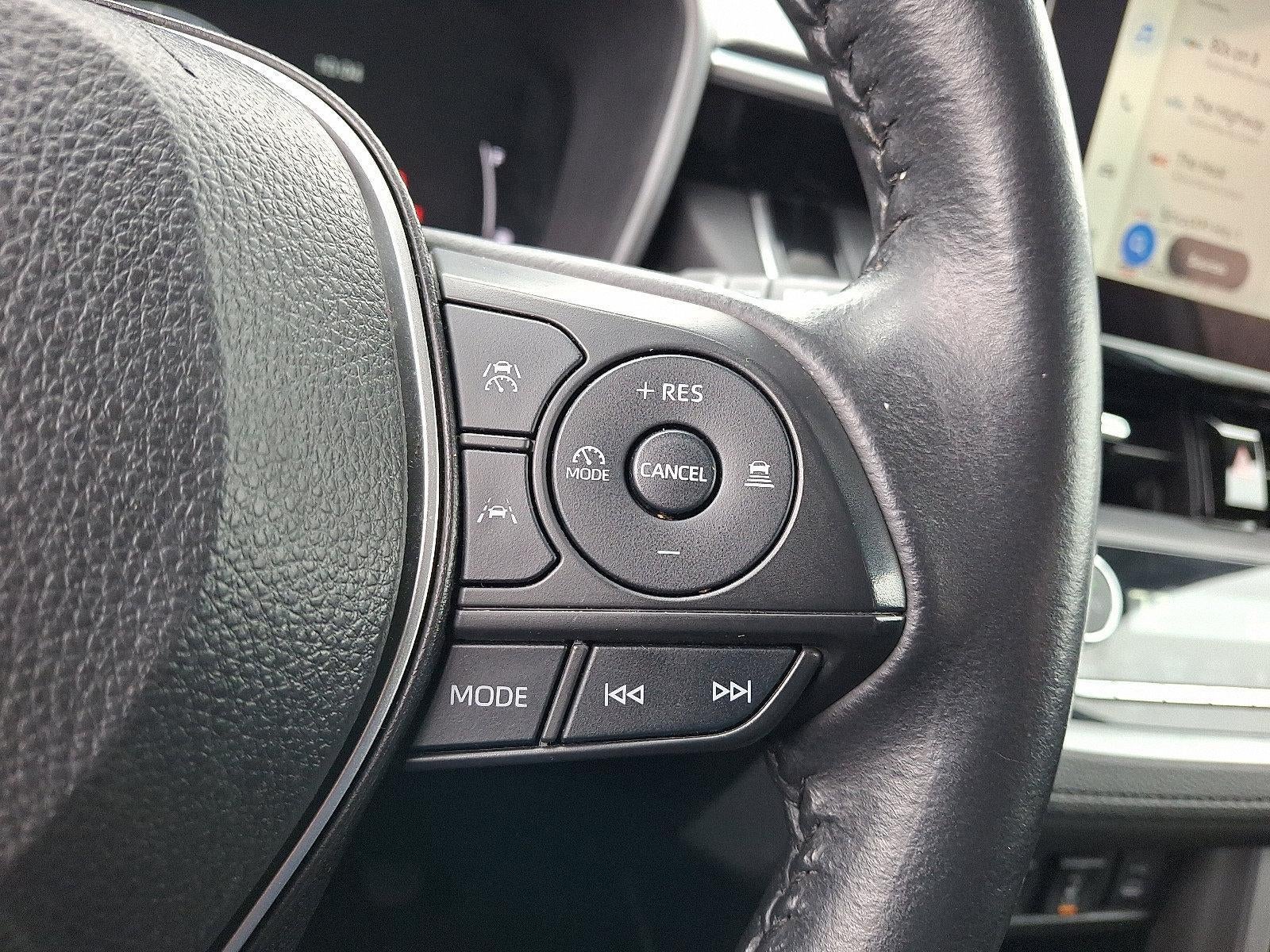 2024 Toyota Corolla Cross XLE 4WD (Natl)