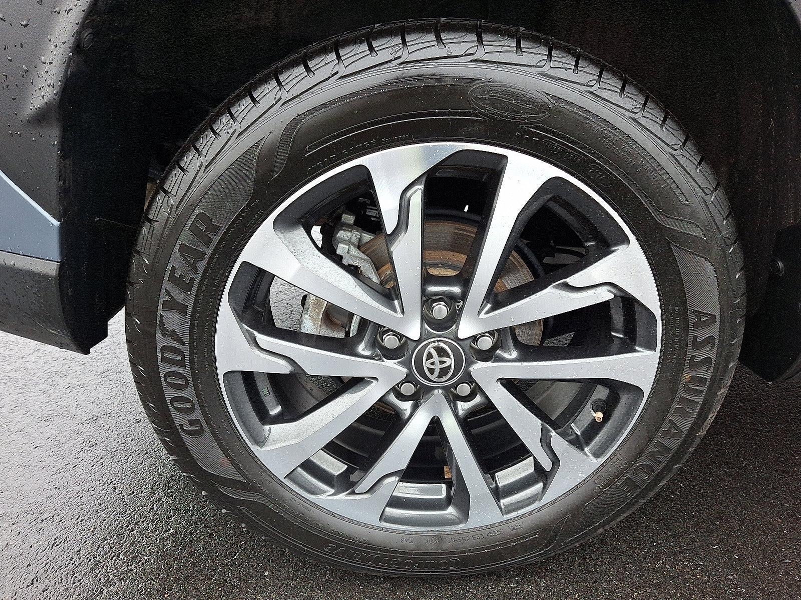 2024 Toyota Corolla Cross XLE 4WD (Natl)