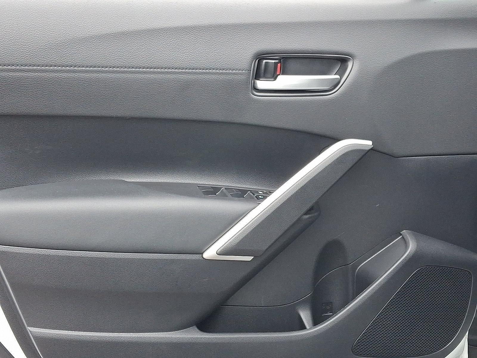 2025 Toyota Corolla Cross Hybrid XSE 4WD (Natl)